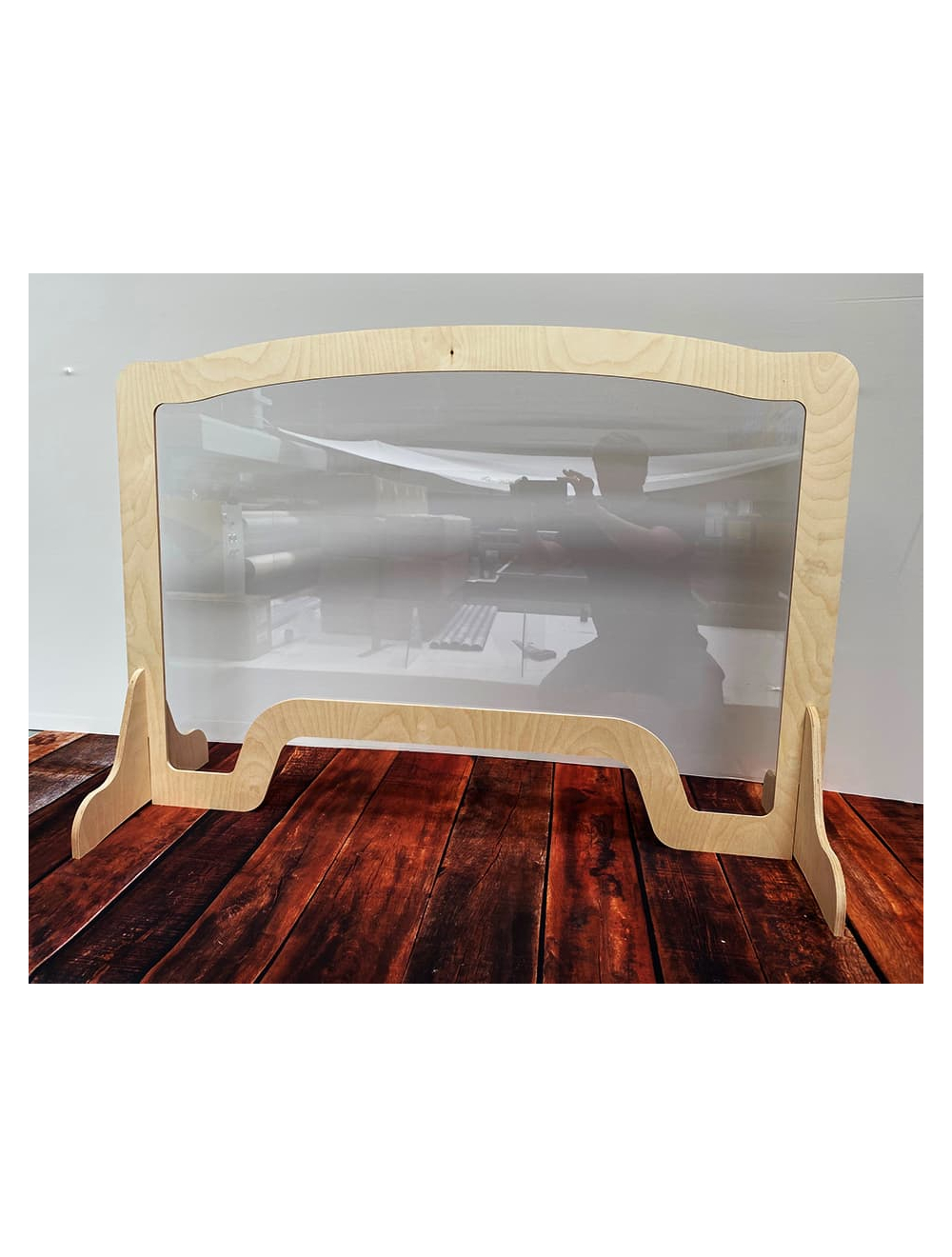 5mm-acrylic-sneeze-screen-designer-screen